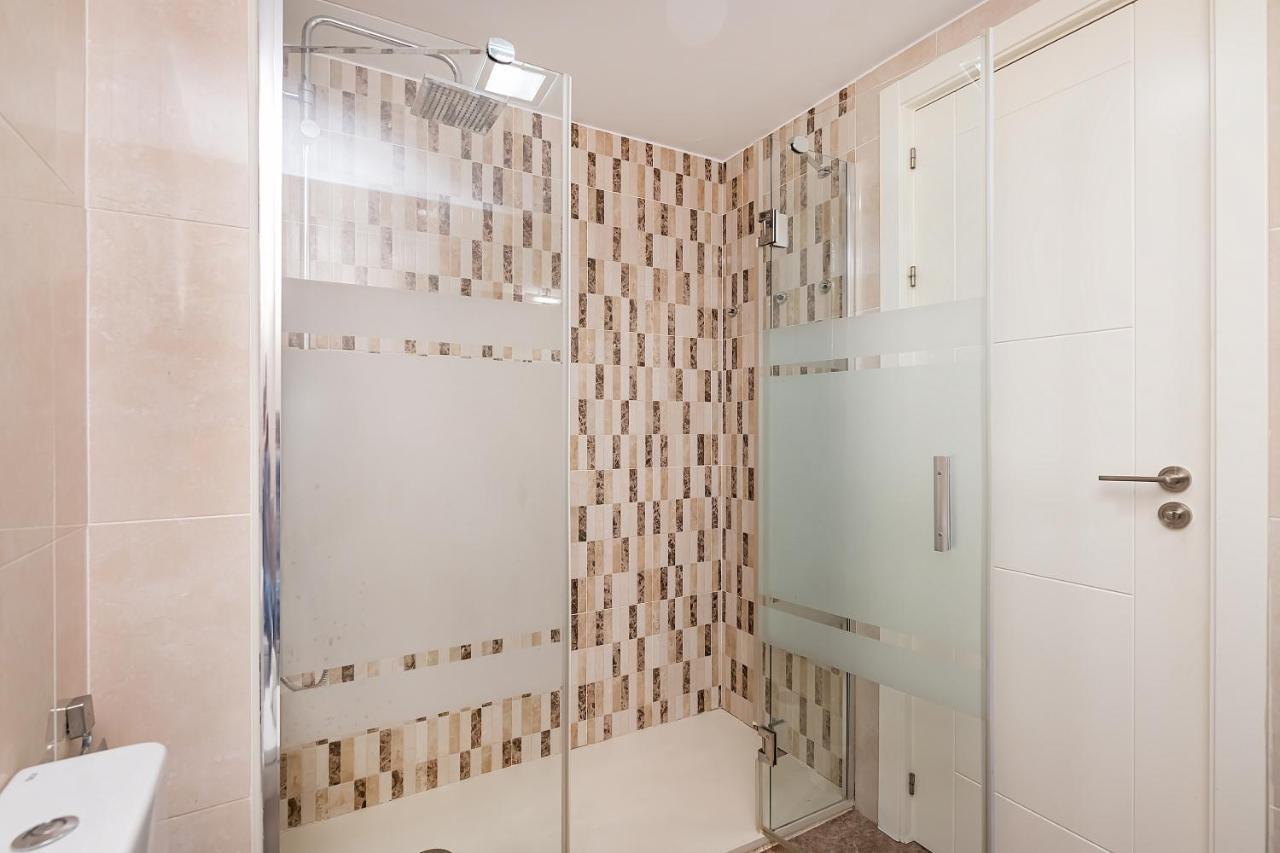 Bhost - The King Apartment Fuengirola Exterior photo