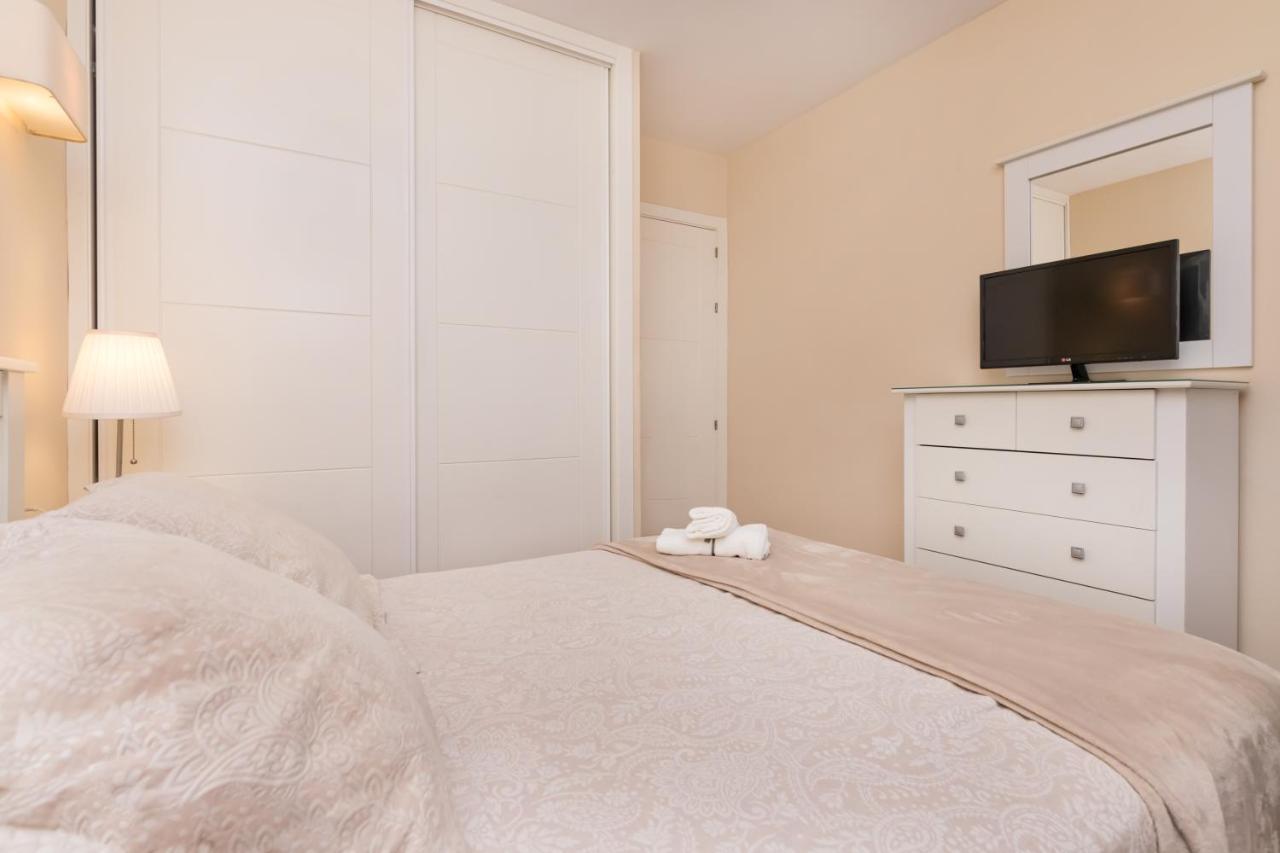 Bhost - The King Apartment Fuengirola Exterior photo